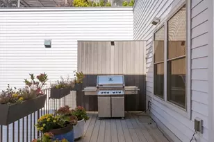 621 E 1st St, Boston, MA 02127 - Photo 14