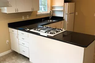 5 Prospect St, Marblehead, MA 01945 - Photo 8