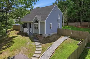 51 Avenue A St, Wareham, MA 02571 - Photo 2