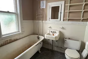 69 Bay State Ave, Somerville, MA 02144 - Photo 12