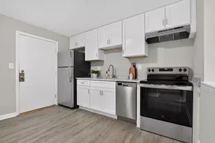 924 Main St, Woburn, MA 01801 - Photo 6