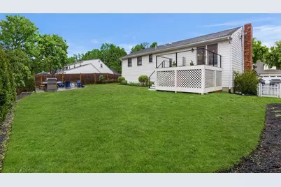 11 Taft St, Marblehead, MA 01945 - Photo 36