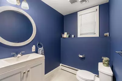 11 Taft St, Marblehead, MA 01945 - Photo 32