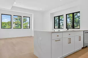15 Clyde St, Somerville, MA 02145 - Photo 10