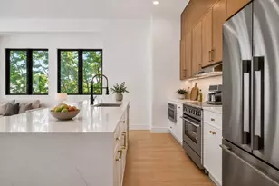 15 Clyde St, Somerville, MA 02145 - Photo 6