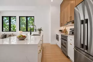 15 Clyde St, Somerville, MA 02145 - Photo 6