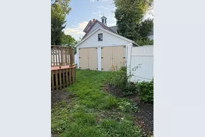 7 Spruce St #7, Malden, MA 02148 - Photo 6