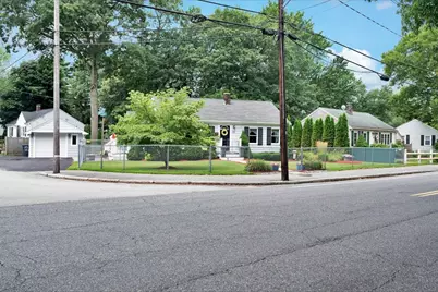 73 Green St, Abington, MA 02351 - Photo 4