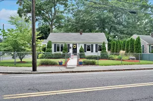 73 Green St, Abington, MA 02351 - Photo 2