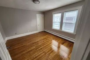 113 Clarence St, Everett, MA 02149 - Photo 4