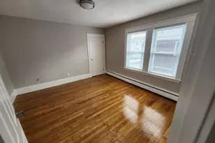 113 Clarence St, Everett, MA 02149 - Photo 4