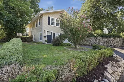 560 Middle St, Weymouth, MA 02189 - Photo 2