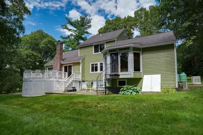 7 Daniels Road, Mendon, MA 01756 - Photo 2