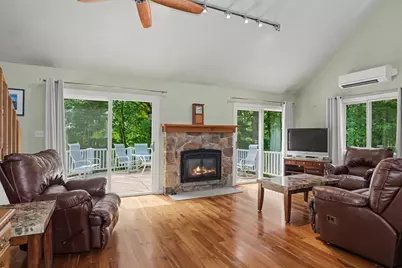 7 Daniels Road, Mendon, MA 01756 - Photo 10