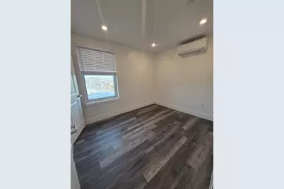 585 Essex Street #213, Lynn, MA 01901 - Photo 4