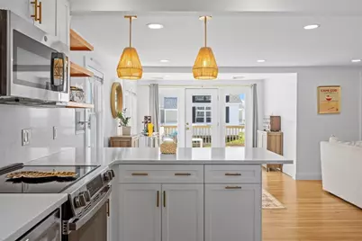 49 Freeman Ave, Sandwich, MA 02563 - Photo 4