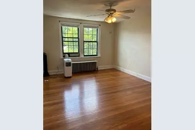 293 Spring St. Ext. #5, Medford, MA 02155 - Photo 2