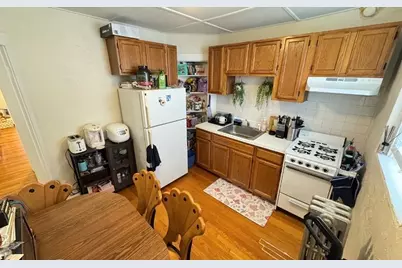 293 Spring St. Ext. #5, Medford, MA 02155 - Photo 6