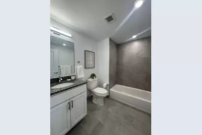 585 Essex Street #607, Lynn, MA 01901 - Photo 6