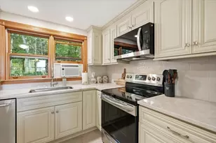 205R Middleboro Rd, Freetown, MA 02717 - Photo 22