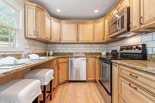 14 Meadow Ln, Worcester, MA 01602 - Photo 8