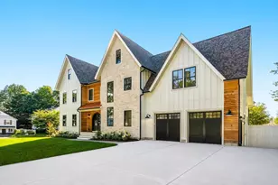 33 Harbor View Park, Milton, MA 02186 - Photo 1