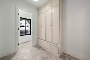 33 Harbor View Park, Milton, MA 02186 - Photo 18