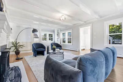 1174 Franklin St, Stoneham, MA 02180 - Photo 6