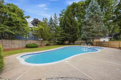 1174 Franklin St, Stoneham, MA 02180 - Photo 42