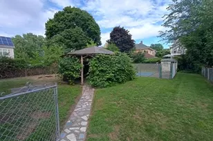 51 Winter St, Arlington, MA 02474 - Photo 12