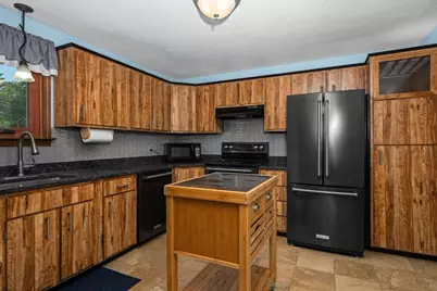 33 Scenic Ave, Webster, MA 01570 - Photo 6