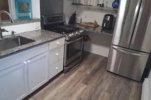 41 Pine St, Peabody, MA 01960 - Photo 6