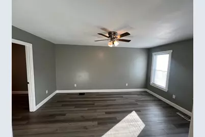 96 Plymouth St #4, Holbrook, MA 02343 - Photo 4