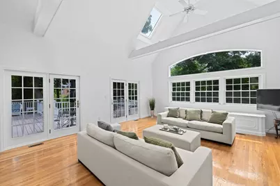 105 East St, Hingham, MA 02043 - Photo 2