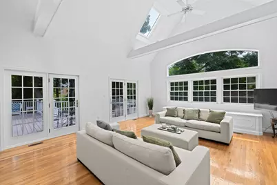 105 East St, Hingham, MA 02043 - Photo 2