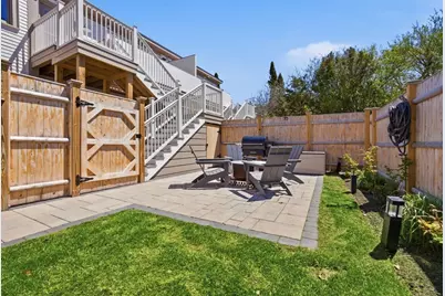8 Milk Street #B, Newburyport, MA 01950 - Photo 40