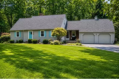 40 Middle St, West Newbury, MA 01985 - Photo 1