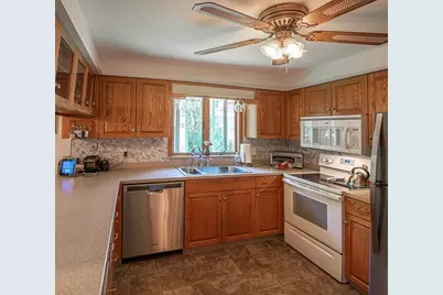 15 Clark Street, Northampton, MA 01060 - Photo 12