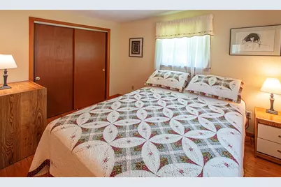 15 Clark Street, Northampton, MA 01060 - Photo 22
