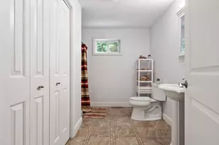 15 Pinebrook Dr, Springfield, MA 01129 - Photo 14