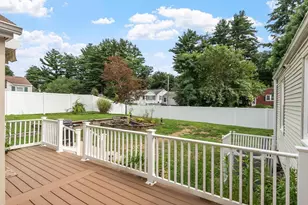 15 Pinebrook Dr, Springfield, MA 01129 - Photo 34