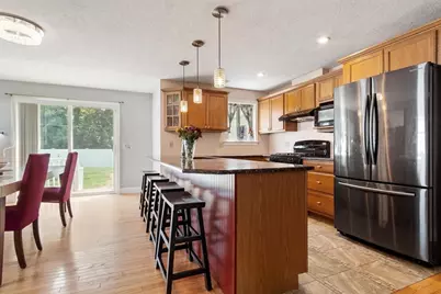 15 Pinebrook Dr, Springfield, MA 01129 - Photo 4