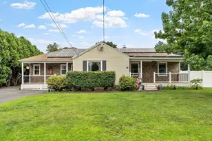 15 Pinebrook Dr, Springfield, MA 01129 - Photo 2