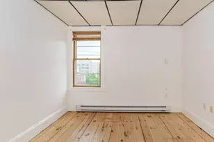 304 Pawtucket St, Lowell, MA 01854 - Photo 10