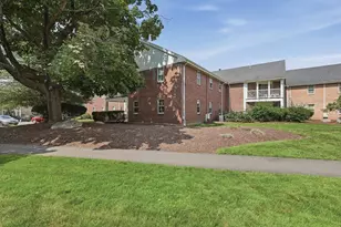 25 Jessica Dr, Stoughton, MA 02072 - Photo 4