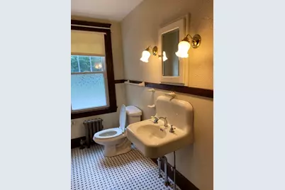 4-6 Middle St, Hadley, MA 01035 - Photo 10
