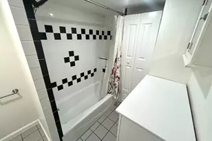 33 Shute St, Everett, MA 02149 - Photo 8