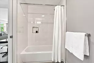 410 W Broadway, Boston, MA 02127 - Photo 6