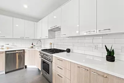 410 W Broadway #301, Boston, MA 02127 - Photo 14