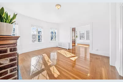 546 Shirley St, Winthrop, MA 02152 - Photo 6